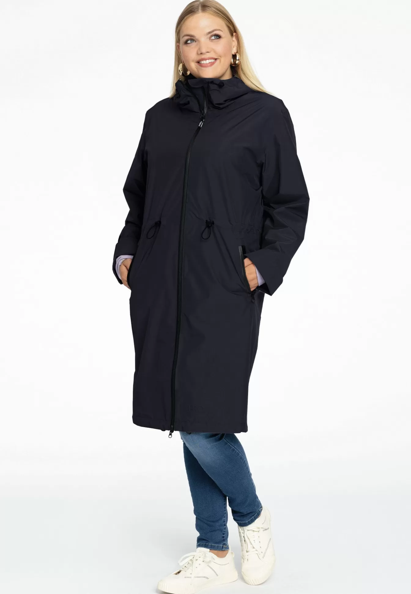 Imperméable YOEK avec ceinture ajustable - Bleu Ciel Clair en promotion exclusive ! Style urbain et protection anti-pluie pour vos sorties automnales.