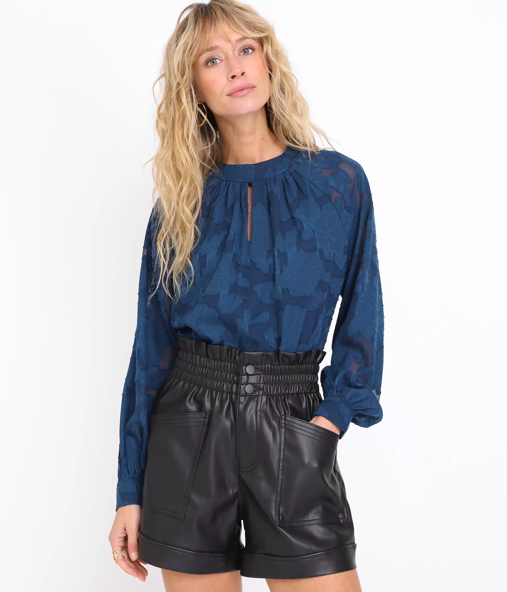 Élégance Printanière EDJI | Chemisiers & Débardeurs Tendance - Modèle Charlotte en Édition Limitée